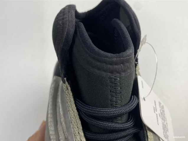 Yeezy Quantum Adidas H68771 Barium 0820